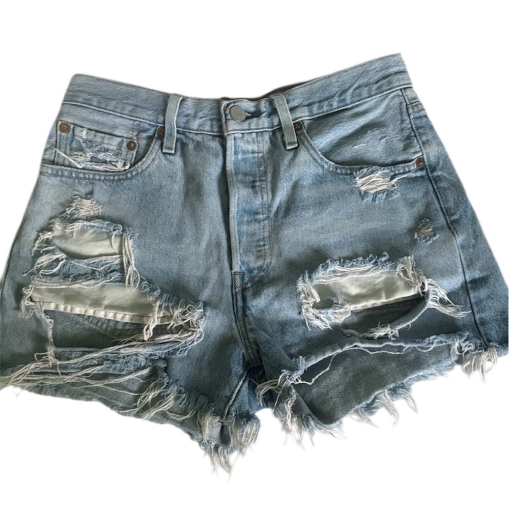 🧢 Levis | 26W 501 Distressed Denim Women's Shorts